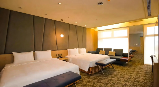 Kloud Hotel