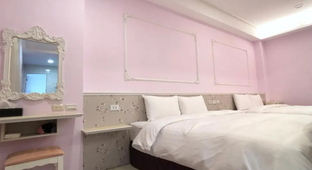 Четырёхместный номер Standard с балконом Kenting True Color Hostel