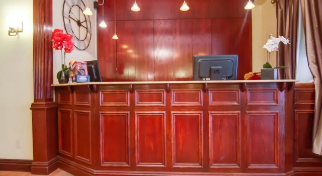 Park 79 Hotel, Забронировать Отель Отели Нью-Йорка с парковкой, рядом с Мемориал Теодора Рузвельта, Парковка