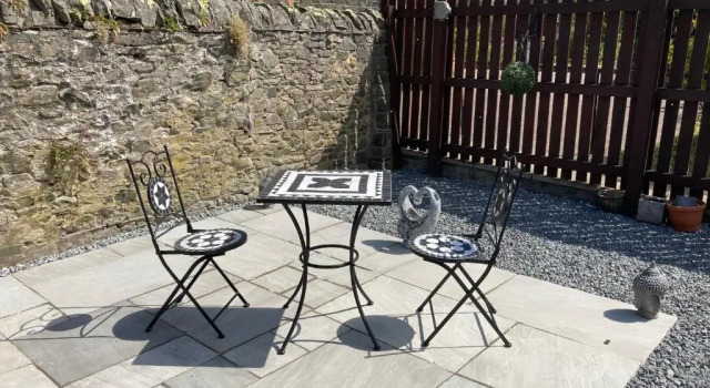 Коттедж 8A Tweed Cottage, just off the High St in Peebles