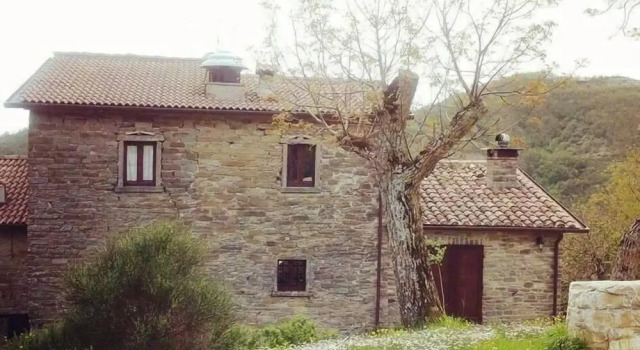 Il Cantuccio - Borgo con piscina privata, Buchen Sie Hotel San Giustino Umbrien