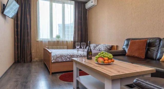 Apartment with View on 24 Floor, Buchen Sie Ferienwohnung Darnyckyj Kiew
