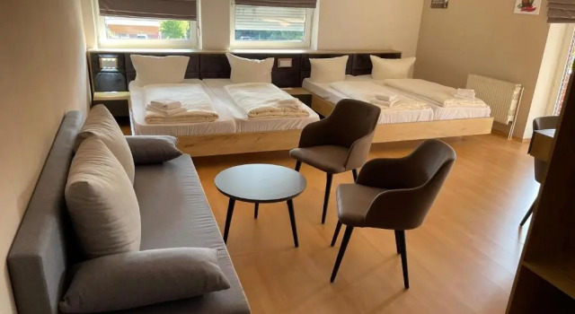Апартаменты с балконом Hotel Bispinger Hof