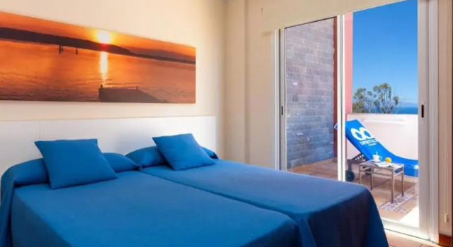 Семейный номер Standard с видом на море Apartamentos Terrazas Los Gigantes by Suncanarias
