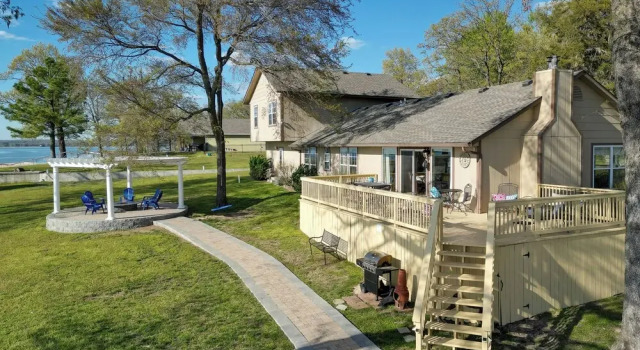 Коттедж Lakefront Home w/ Shared Boat Ramp in Grove!