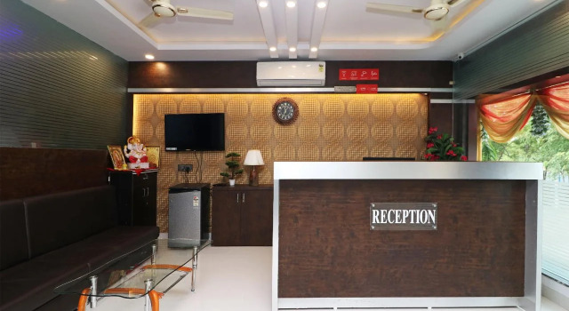 OYO 15671 Hotel Jalsa Dlx