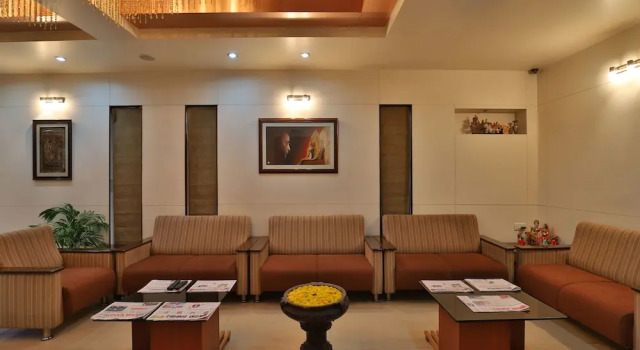 OYO 2900 Rama Residency, Prenota Hotel Anand Gujarat