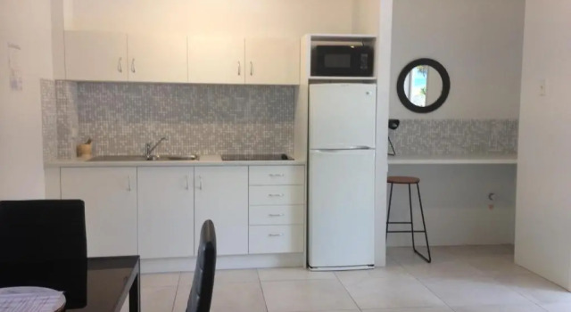 Апартаменты Deluxe Chez Noosa Holiday Apartments
