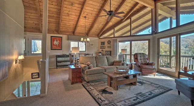 Коттедж Serene Sky Valley Home w/ 180 Degree Mountain View