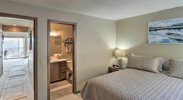Апартаменты Pool + Fishing Docks: Couple's Lake Ozark Condo