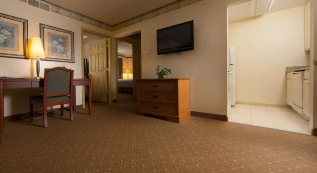 Номер Standard с 2 комнатами Villa Roma Resort and Conference Center