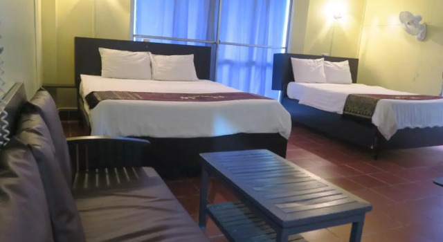 Семейный номер Standard River Dolphin Hotel