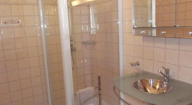 Коттедж с 5 комнатами Maison de Vacances La Commanderie