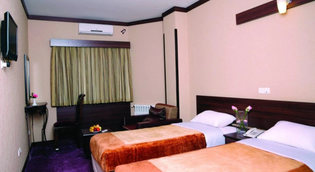 Sheykh Bahaie Hotel