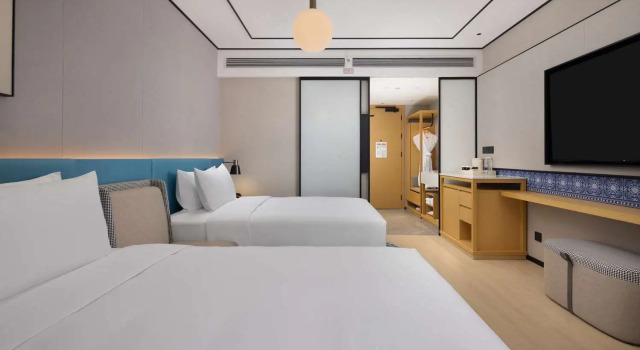 Двухместный номер Standard Hilton Garden Inn Dali Ancient City