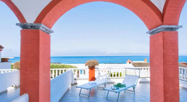 Двухместный номер Standard с видом на море Hotel La Scogliera