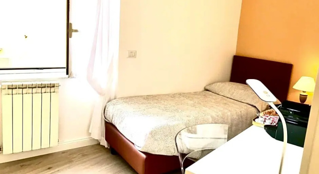 agorà singola con bagno privato adiacente, Забронировать Отель «постель и завтрак» Отели Неаполя с завтраком, рядом с Кафедральный собор Неаполя, Завтраки