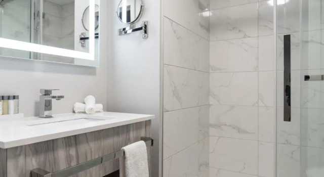 Apartmán 1 ložnice s balkonem Griffintown Hotel