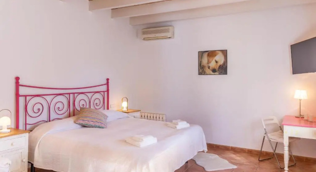 Port Andratx Family Holiday House with Pool, Rezerwuj Hotel Hotele w Majorka z parkingiem, Parking
