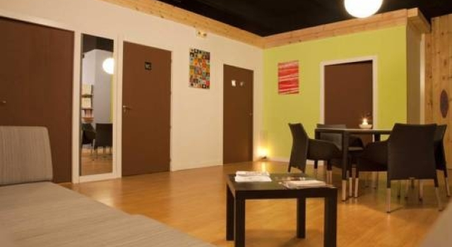 Surfbackpackers Bilbao, Забронировать Отель Отели в центре Бильбао, в центре, Завтраки, Парковка