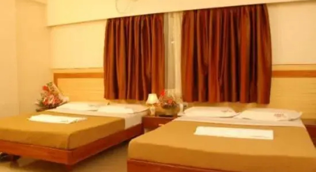 Hotel ATG Royal Inn, Rezervovat Hotel Gandhi nagar 