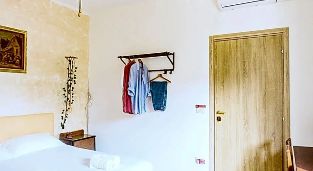B&B Ad Un Passo Dal Mare, Book Bed and Breakfast Hotels in Abruzzo with Parking, Parking