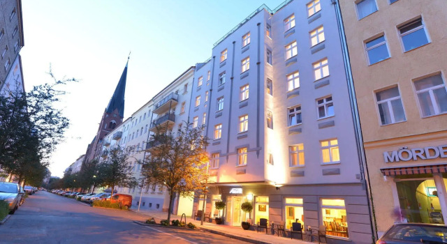 ADELANTE Boutique Hotel