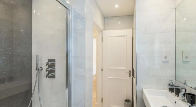 Апартаменты High Street Kensington Apartment