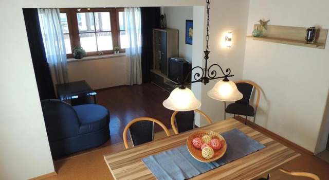 Landhaus Brixen im Thale, Rezerwuj Dom wakacyjny Domki letniskowe w Tyrol, Domek