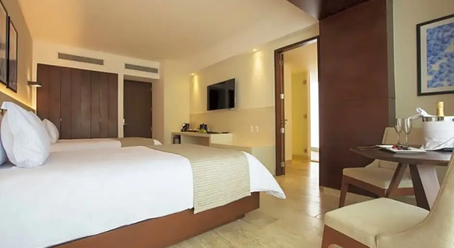 Люкс Altitude Krystal Grand Cancun All Inclusive