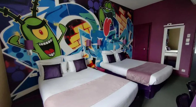 Четырёхместный номер Standard The Originals Boutique, Hôtel de lUnivers, Montluçon