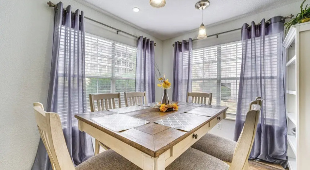 Inviting Condo w/ Pool Access, Near Branson Strip!, Забронировать Отель Бизнес-отели Table Rock Lake, 4* 5*