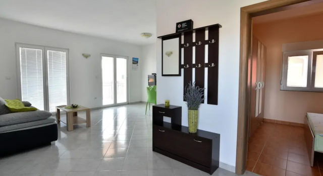 Apartments Dejan, Забронировать Апартаменты/квартира Езера 