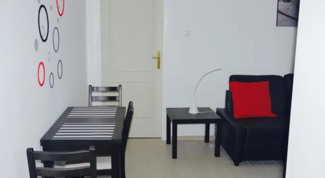 Inner-City Flat, Забронировать Отель 05. Внутренний город - Город Леопольда Будапешт, рядом с Станция метро Vorosmarty Square