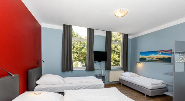 Четырёхместный номер Economy Apart Hotel Sarstedter Hof