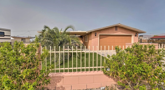 Updated Family Home - 2 Blocks to Colorado River!, Забронировать Дом для отпуска Виллы Буллхед-Сити, Вилла