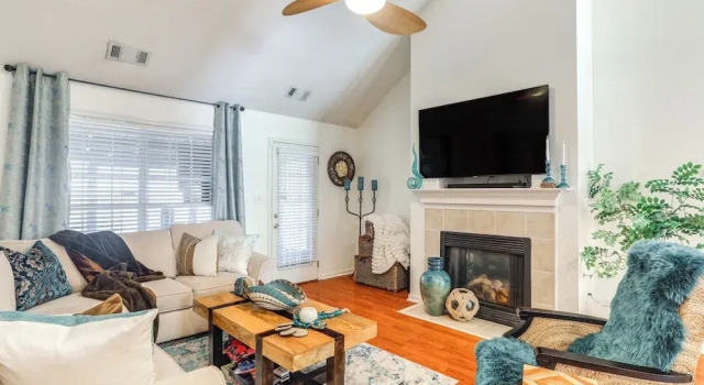 2 Mi to Shelby Farms: Charming Family Home w/ Yard, Buchen Sie Ferienhaus Shelby Farms Tennessee