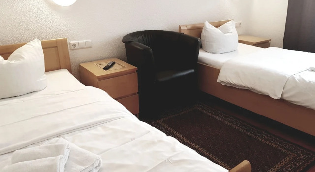 Adler Heimsheim, Reserva ahora Hotel Hoteles en Baden-Wurtemberg con aparcamiento, Aparcamiento