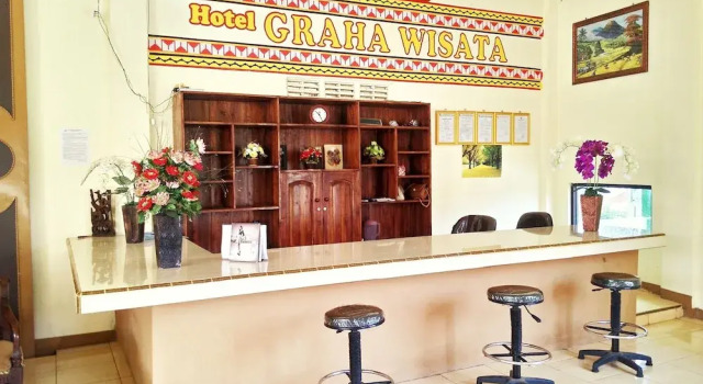 Graha Wisata, Rezerwuj Hotel Kotabumi Sumatra