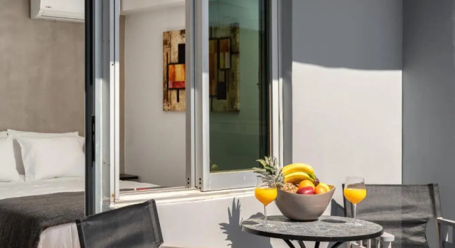 Athens Center Boutique Suites, Забронировать Апартаменты/квартира Афины Острова Саронического залива - Аттика, рядом с Афинская Академия