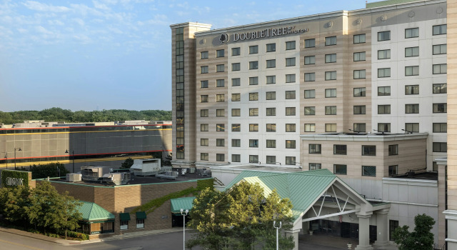 DoubleTree by Hilton Chicago O'Hare Airport - Rosemont