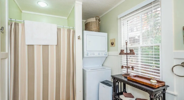 39 Maney Lane Home 5 Bedrooms 3 Bathrooms Home