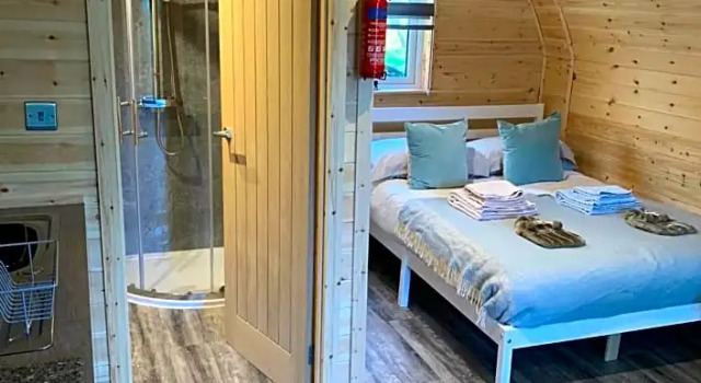 The Highland Hideaway Pod, Buchen Sie Hotel Hotels in Schottland mit Parkplatz, Parkplätze
