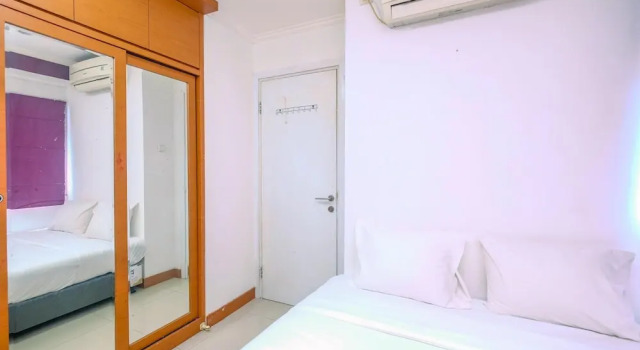 Апартаменты Comfy and Great Choice 2BR Green Pramuka City Apartment By Travelio