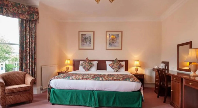 Ashley Hotel