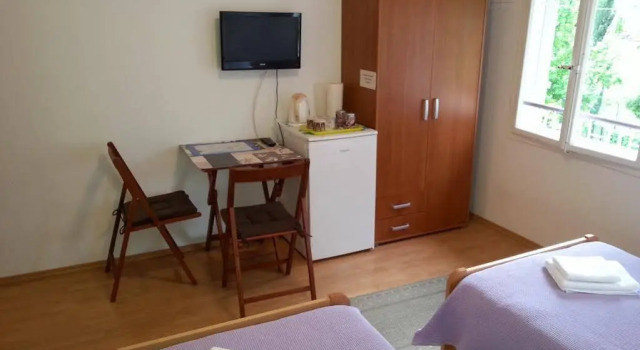 Rooms Puljic, Prenota Hotel Splitska 