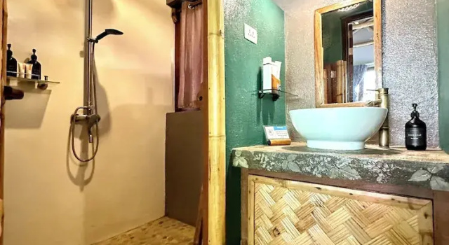 Двухместная студия с балконом и с видом на сад Buko Beach Resort