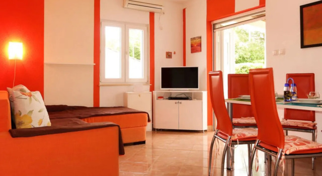 Vesna (MLK155), Prenota Hotel Hotel a Isole Quarnerine con parcheggio, Parcheggio