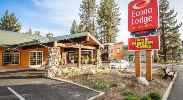 Полулюкс Hampton Inn & Suites South Lake Tahoe