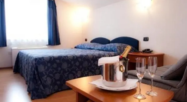 Двухместный номер Standard с балконом Hotel Makin